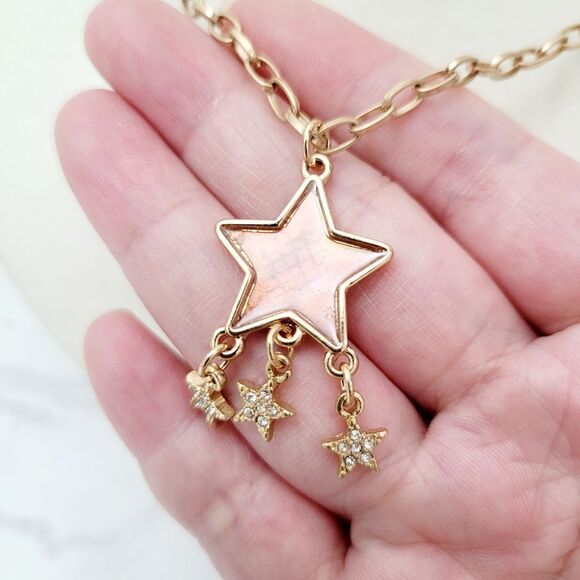 Brand New Gold Tone Pink Stars Necklace - Picture 3 of 8
